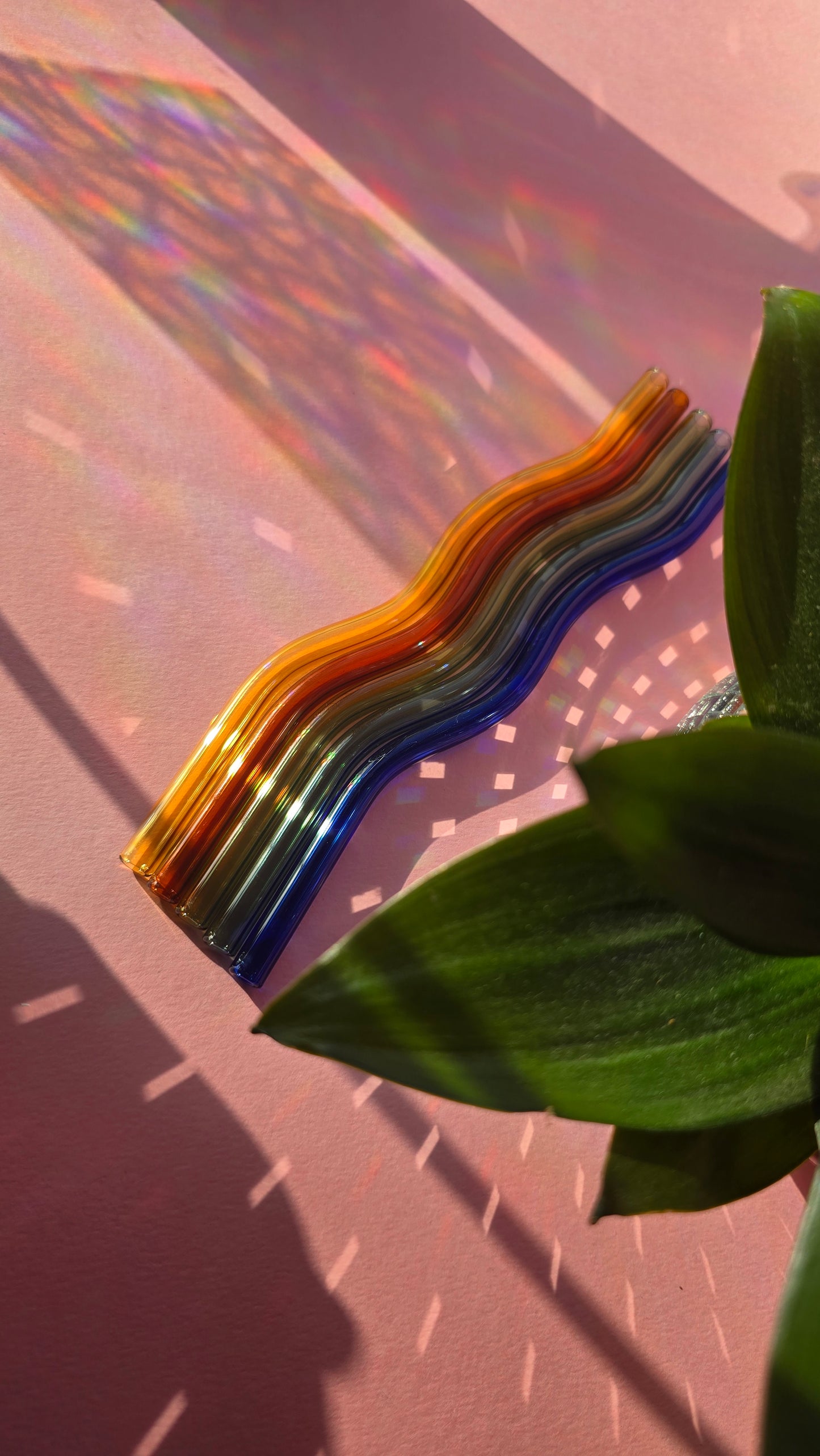 Wavy Coloured Glass Straws | Cute & Trendy Eco Friendly Glass Straws