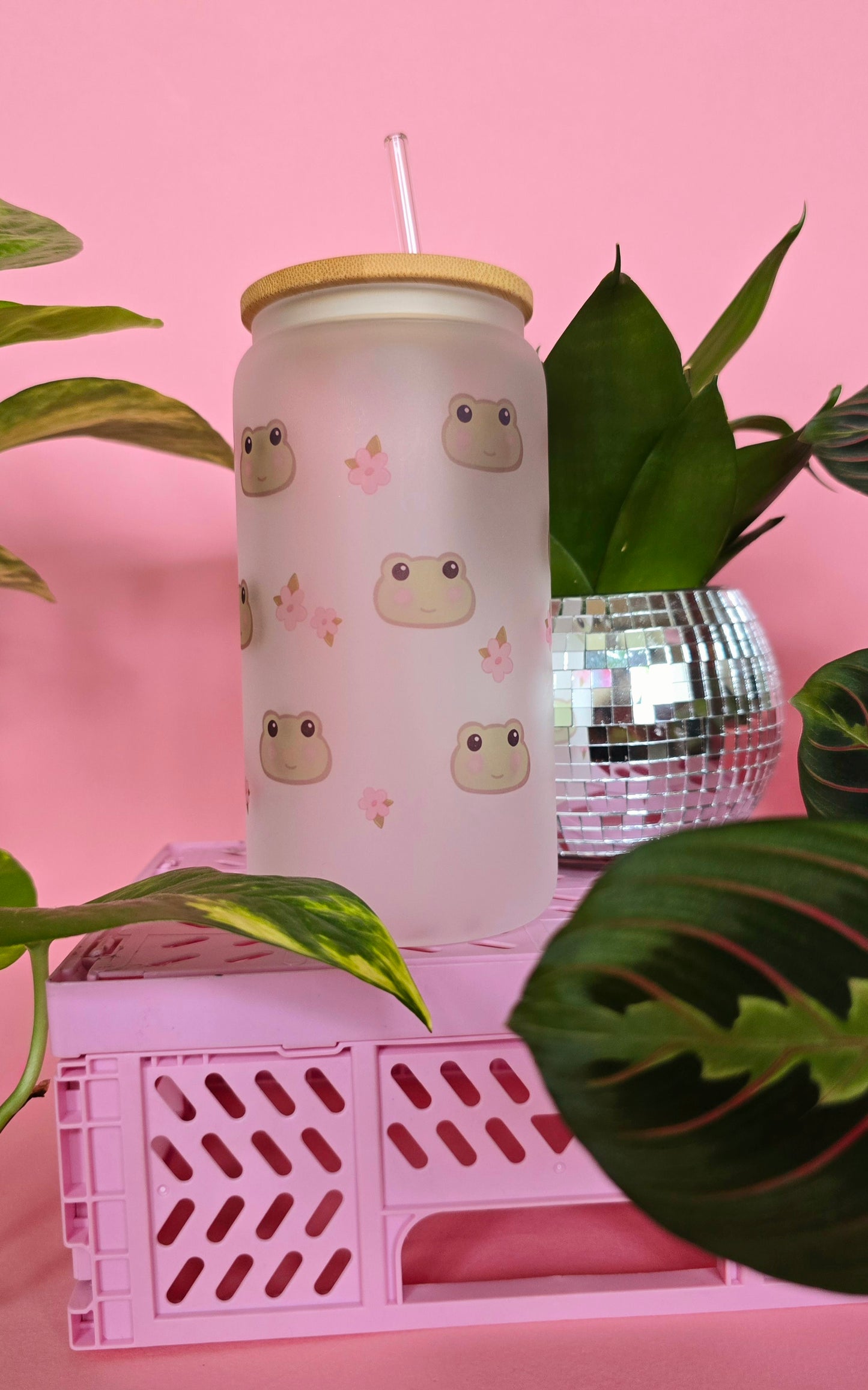 Frogs & Flowers | 16oz glass can tumbler