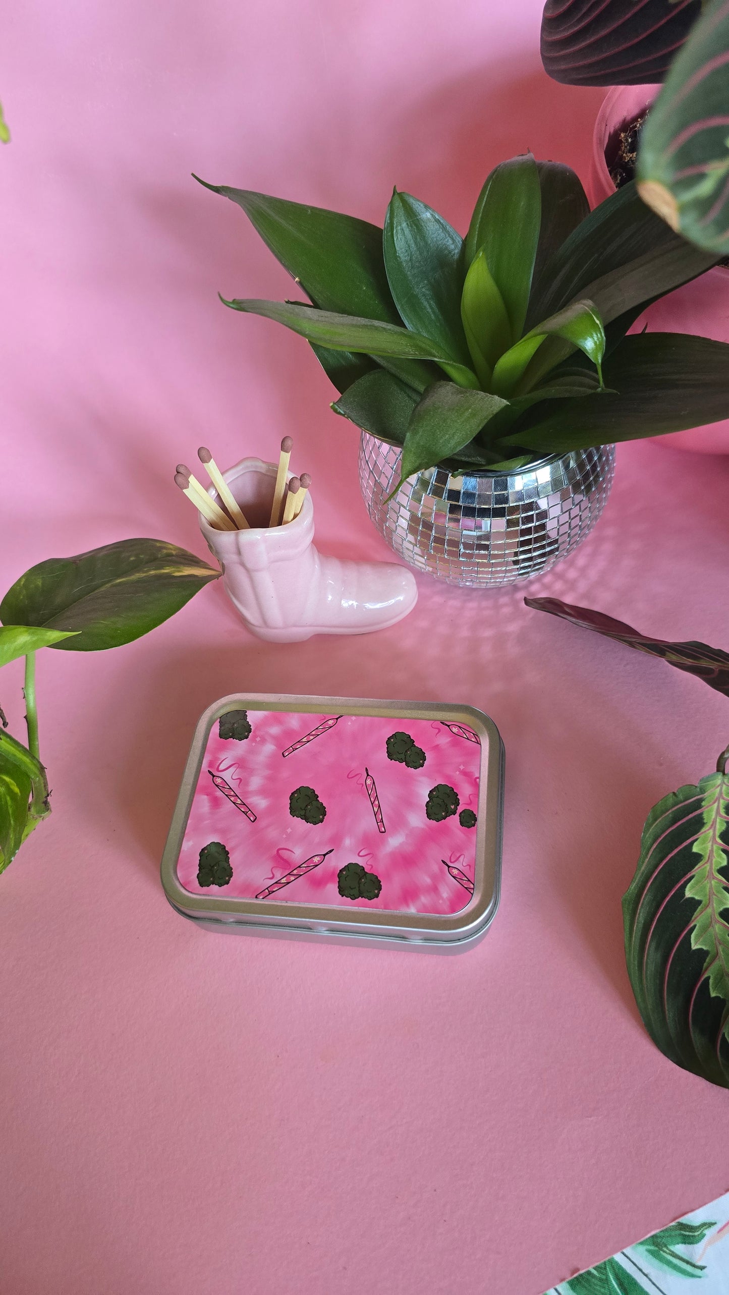 Pink Nugs & Joints 420 Rolling Tin | Funky Cute Tobacco Tin