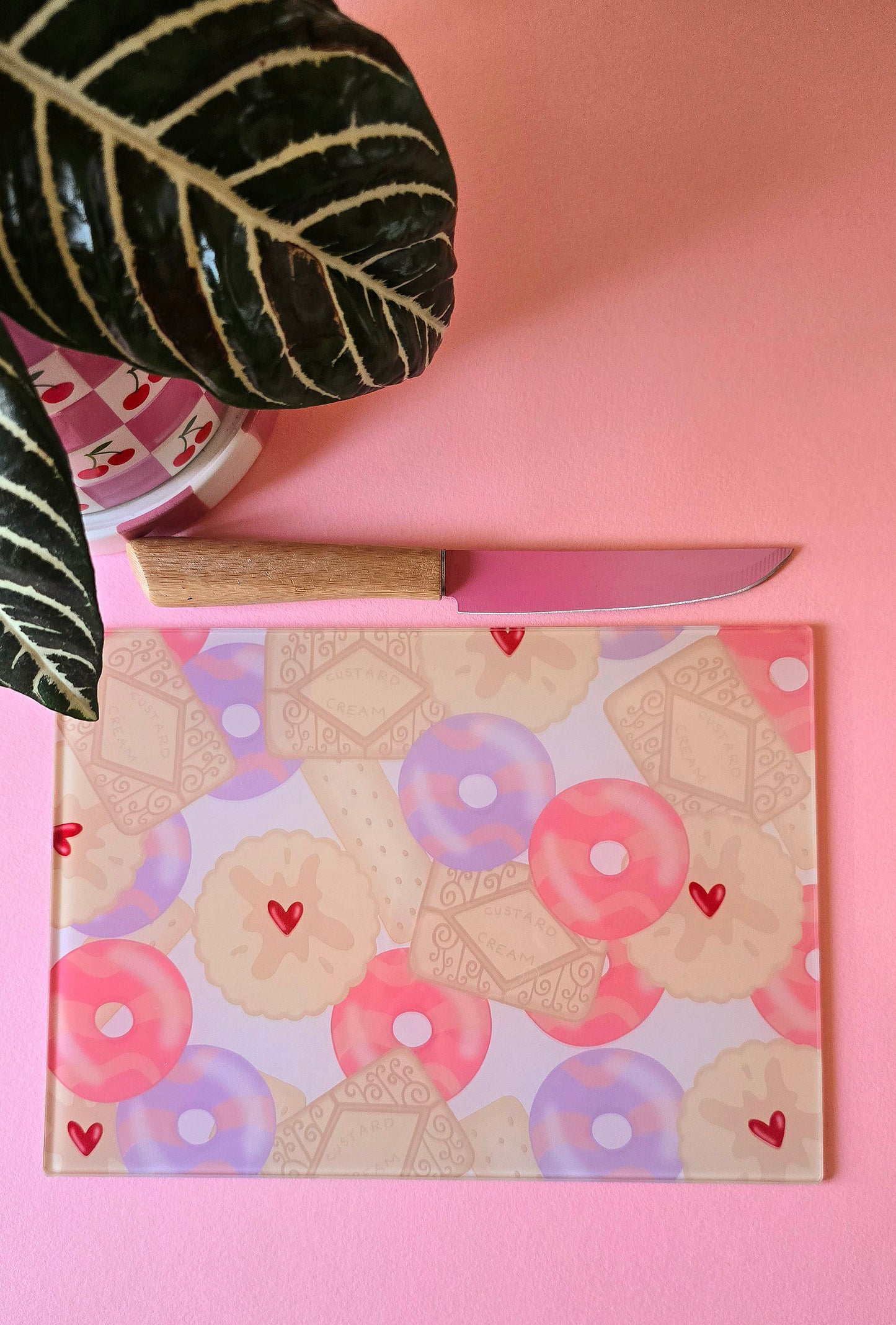 Nostalgic Biscuits Glass Chopping Board