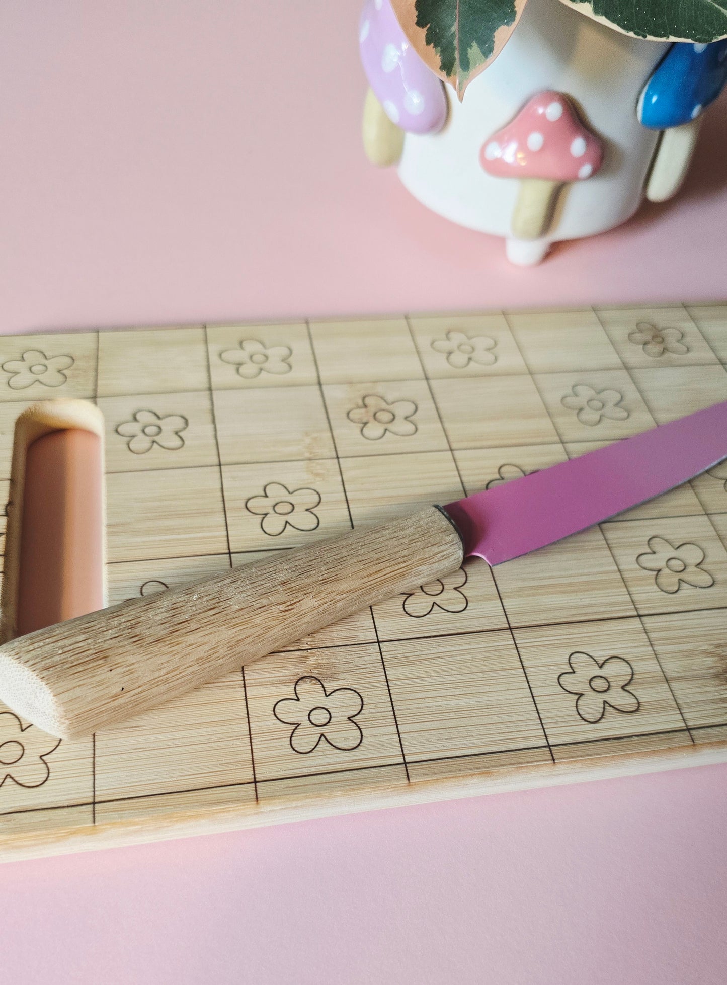 Cute Check Flowers Organic Bamboo Chopping Board