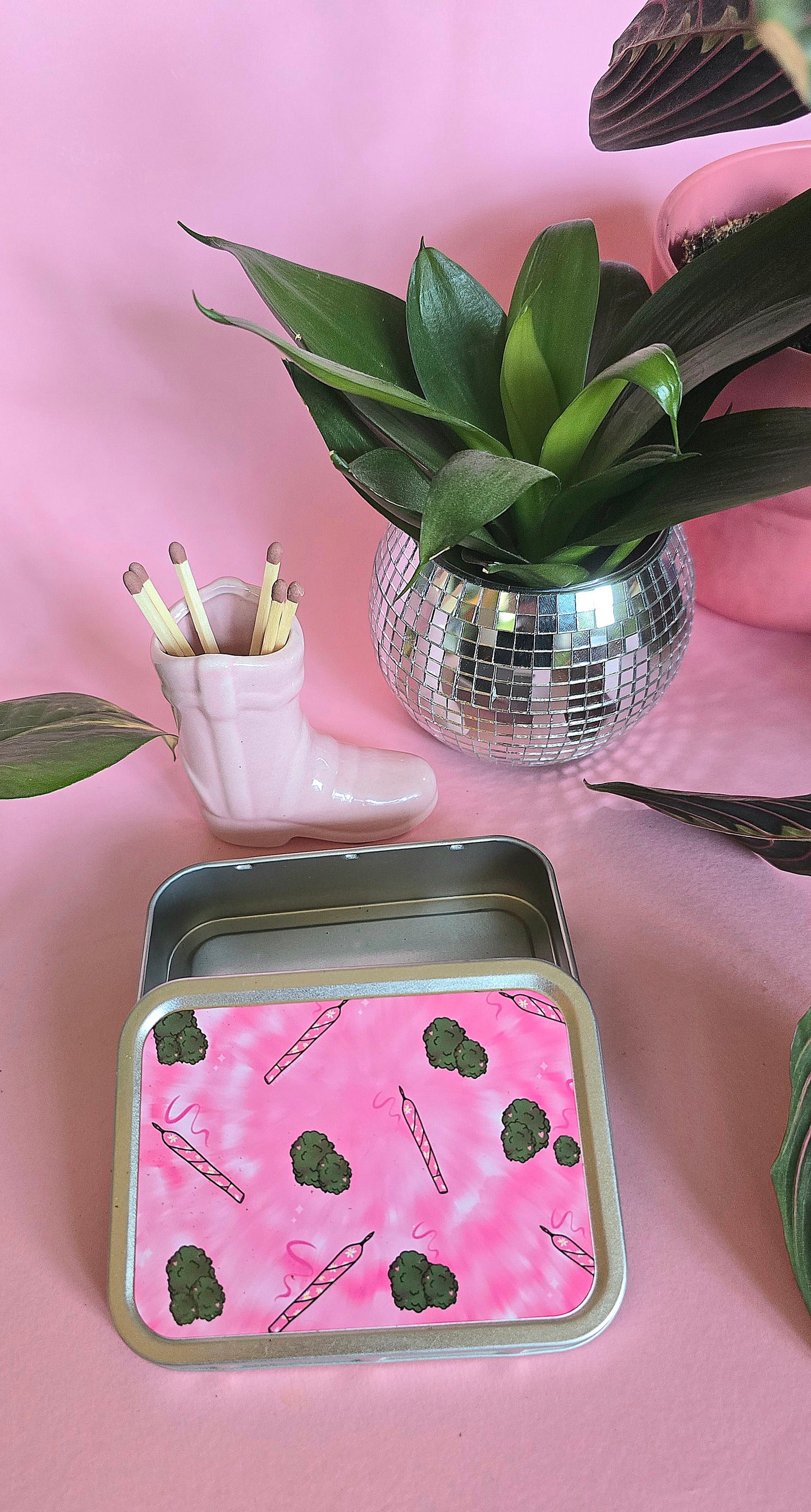 Pink Nugs & Joints 420 Rolling Tin | Funky Cute Tobacco Tin