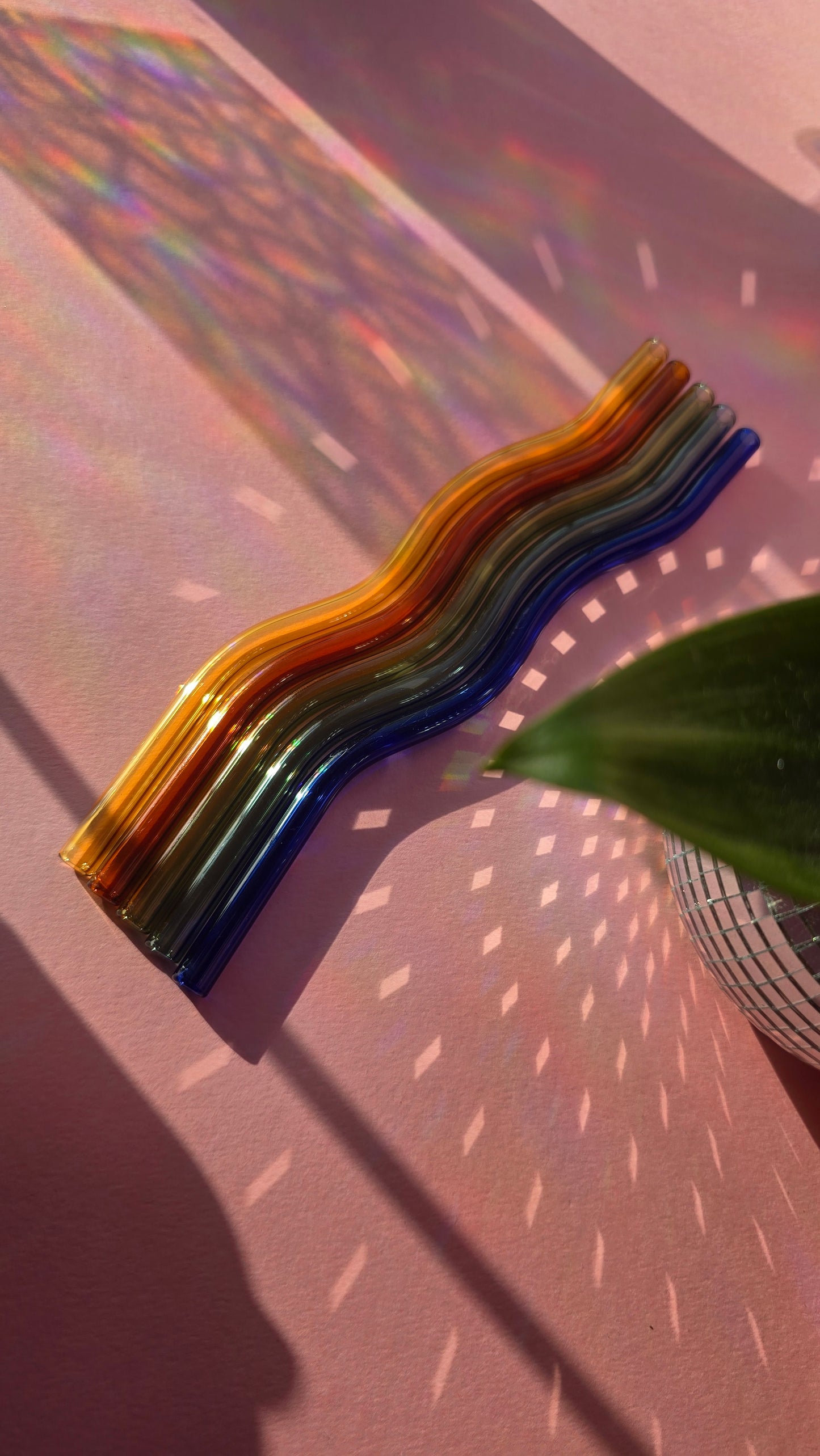 Wavy Coloured Glass Straws | Cute & Trendy Eco Friendly Glass Straws