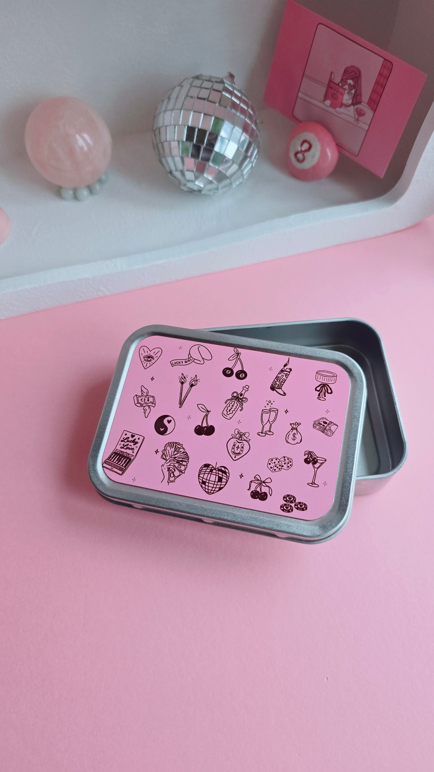 Lucky Girl Rolling Tobacco Tin