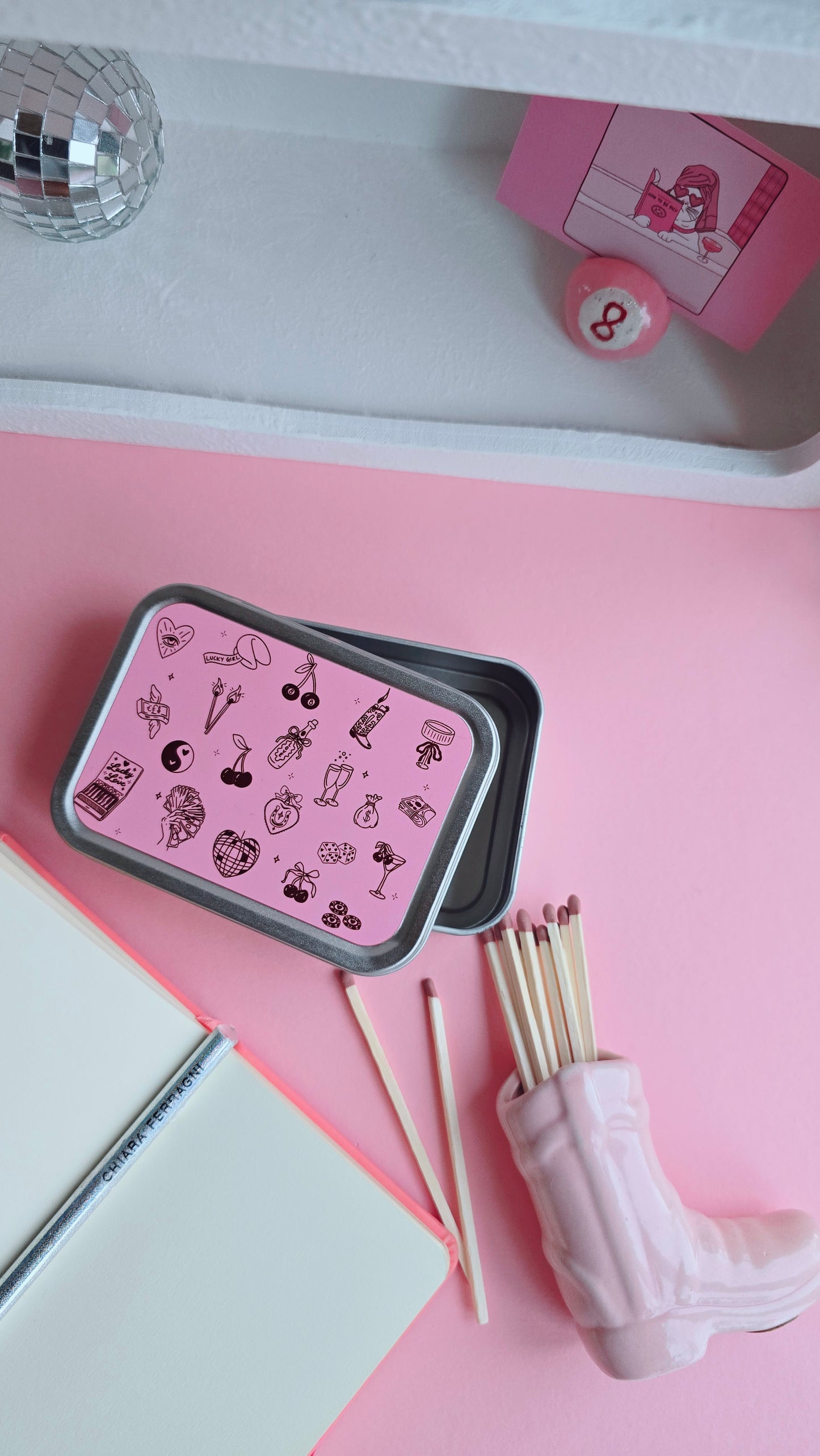 Lucky Girl Rolling Tobacco Tin