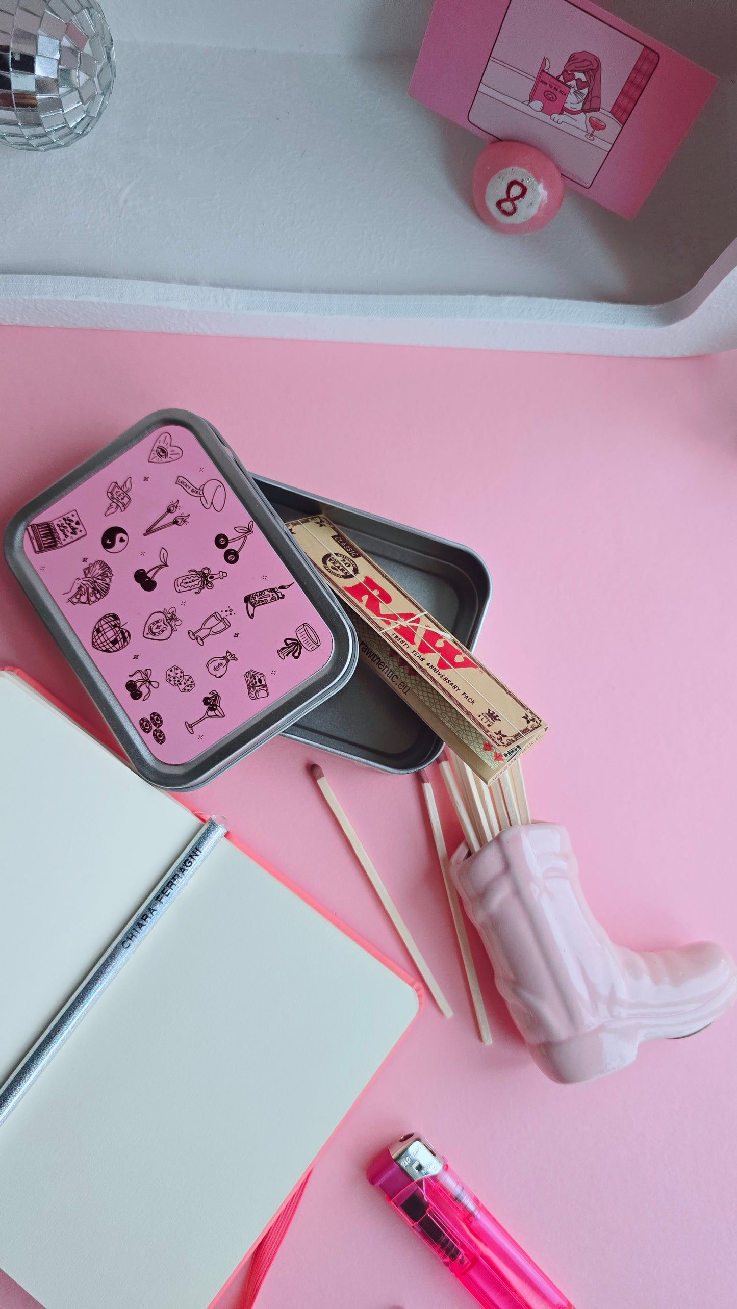 Lucky Girl Rolling Tobacco Tin