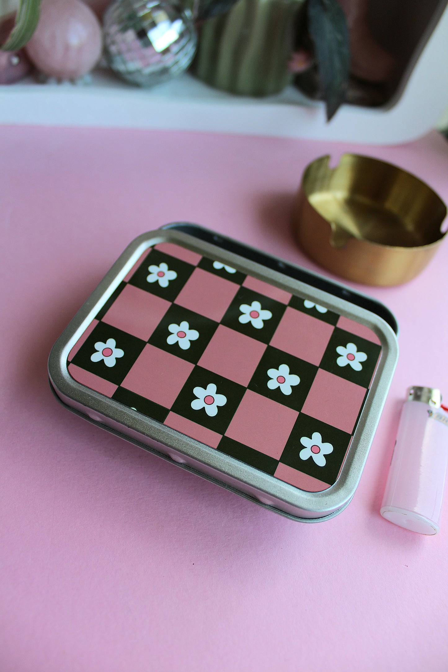 Pink & Green Flowers Rolling Tobacco Tin