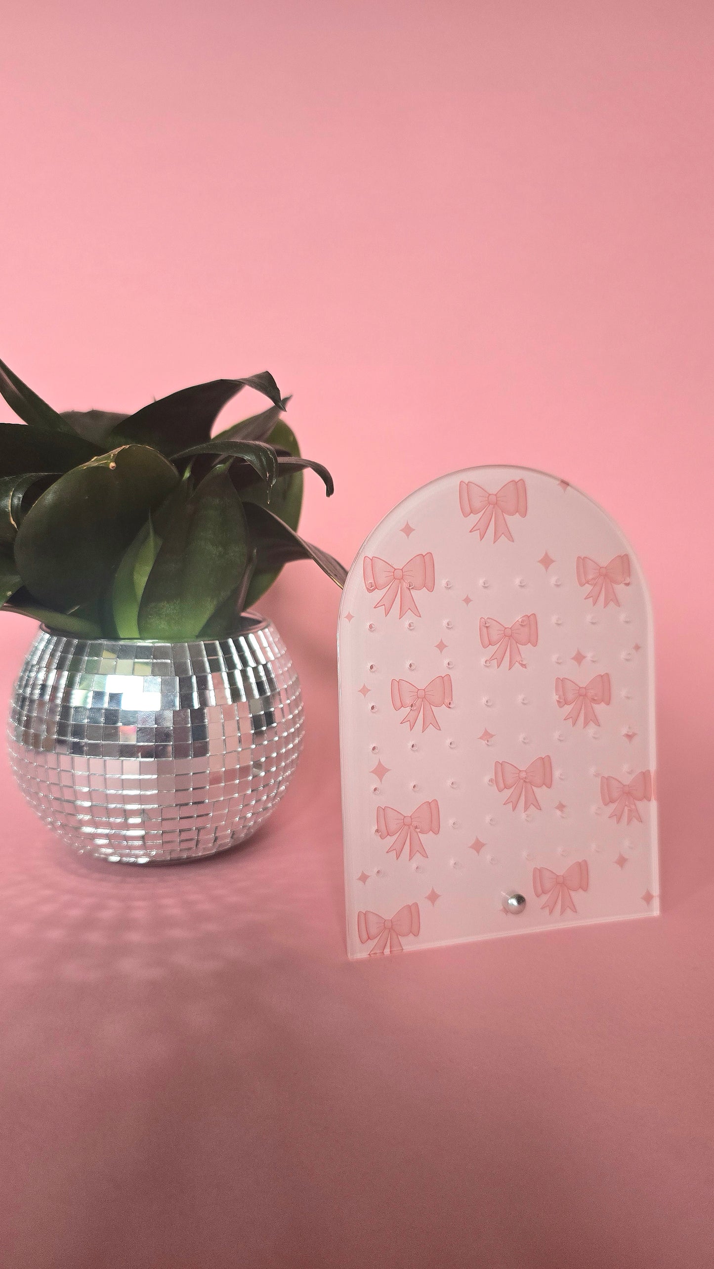 Personalised Earring Display Stand | Pink Bows | Holds 32 Pairs of Earrings | Stud Earring Jewelery Holder