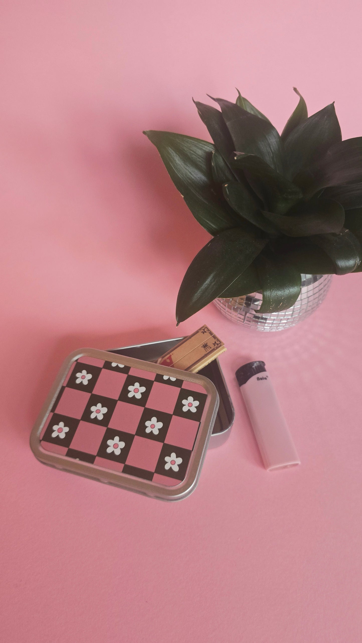 Pink & Green Flowers Rolling Tobacco Tin