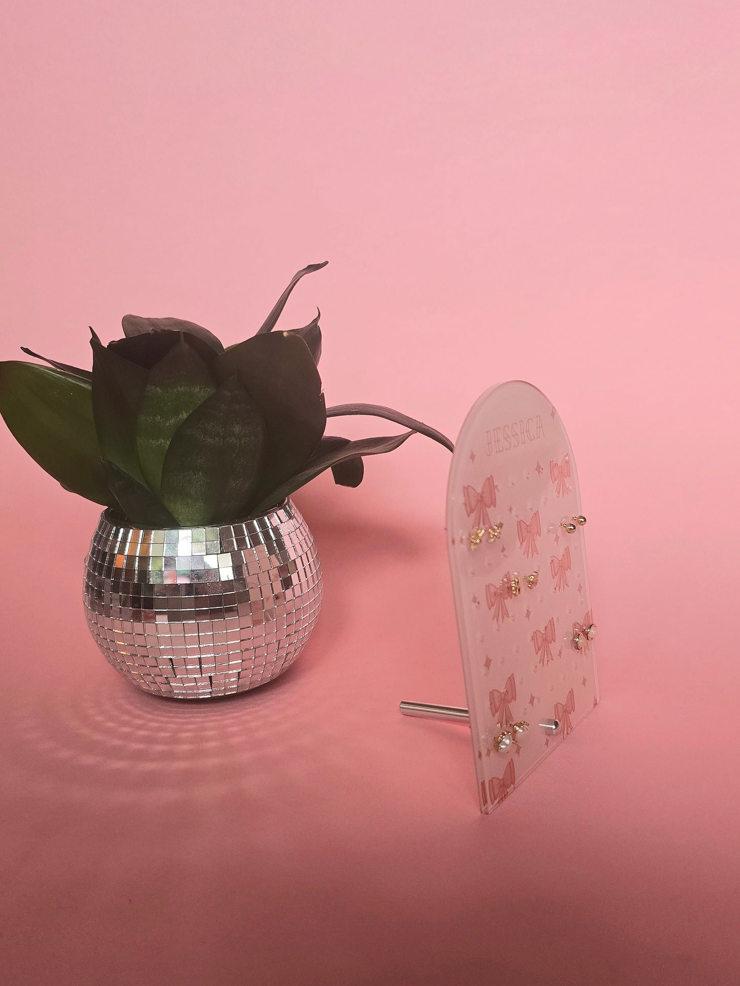 Personalised Earring Display Stand | Pink Bows | Holds 32 Pairs of Earrings | Stud Earring Jewelery Holder