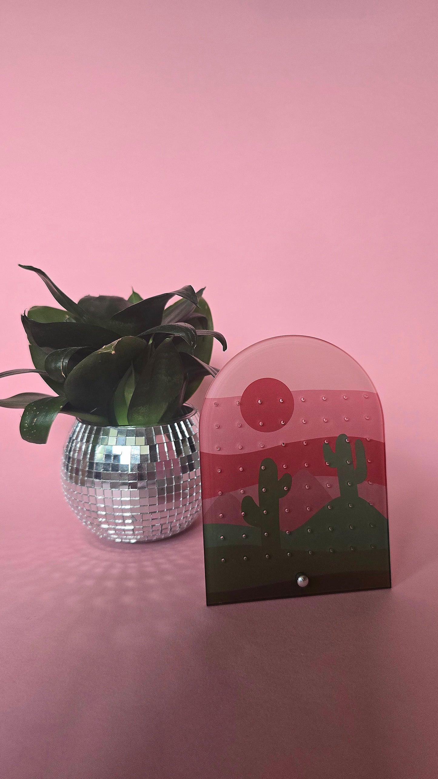 Earring Display Stand | Pink & Green Sunset Scene | Holds 32 Pairs of Earrings | Stud Earring Jewelery Holder