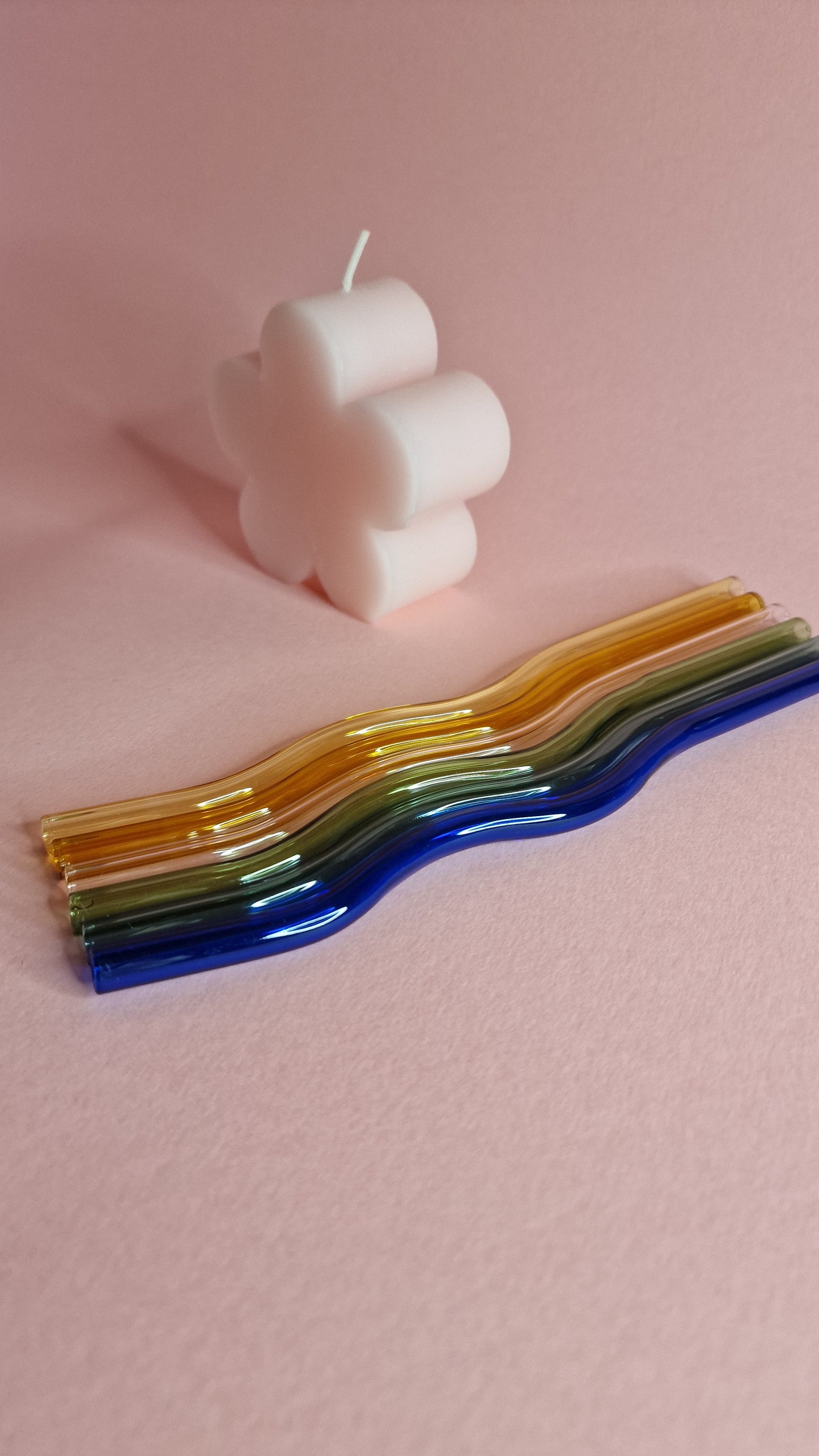 Wavy Coloured Glass Straws | Cute & Trendy Eco Friendly Glass Straws