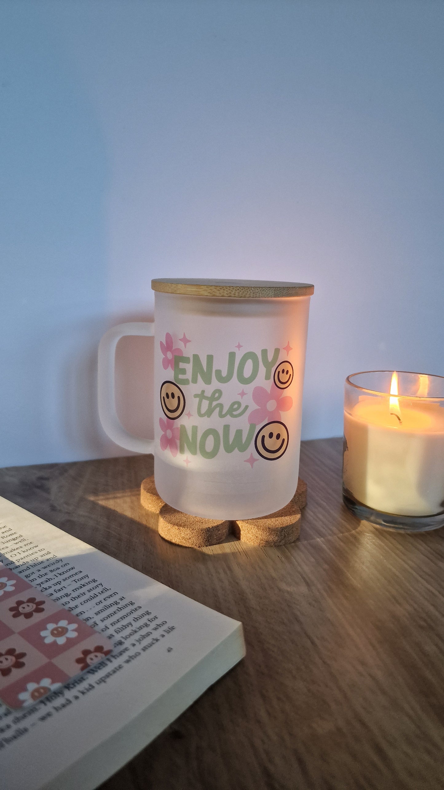 Enjoy the now | Large Lidded  17oz Frosted Glass Mugs