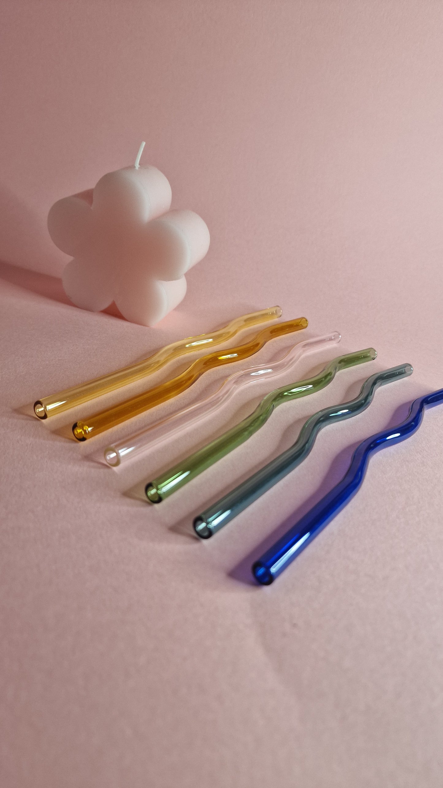 Wavy Coloured Glass Straws | Cute & Trendy Eco Friendly Glass Straws