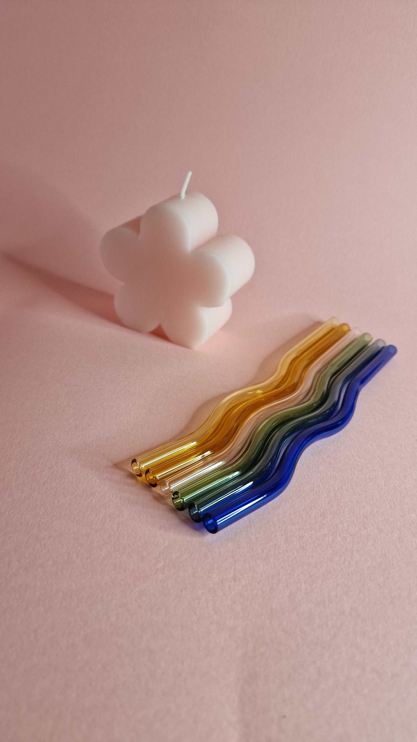 Wavy Coloured Glass Straws | Cute & Trendy Eco Friendly Glass Straws