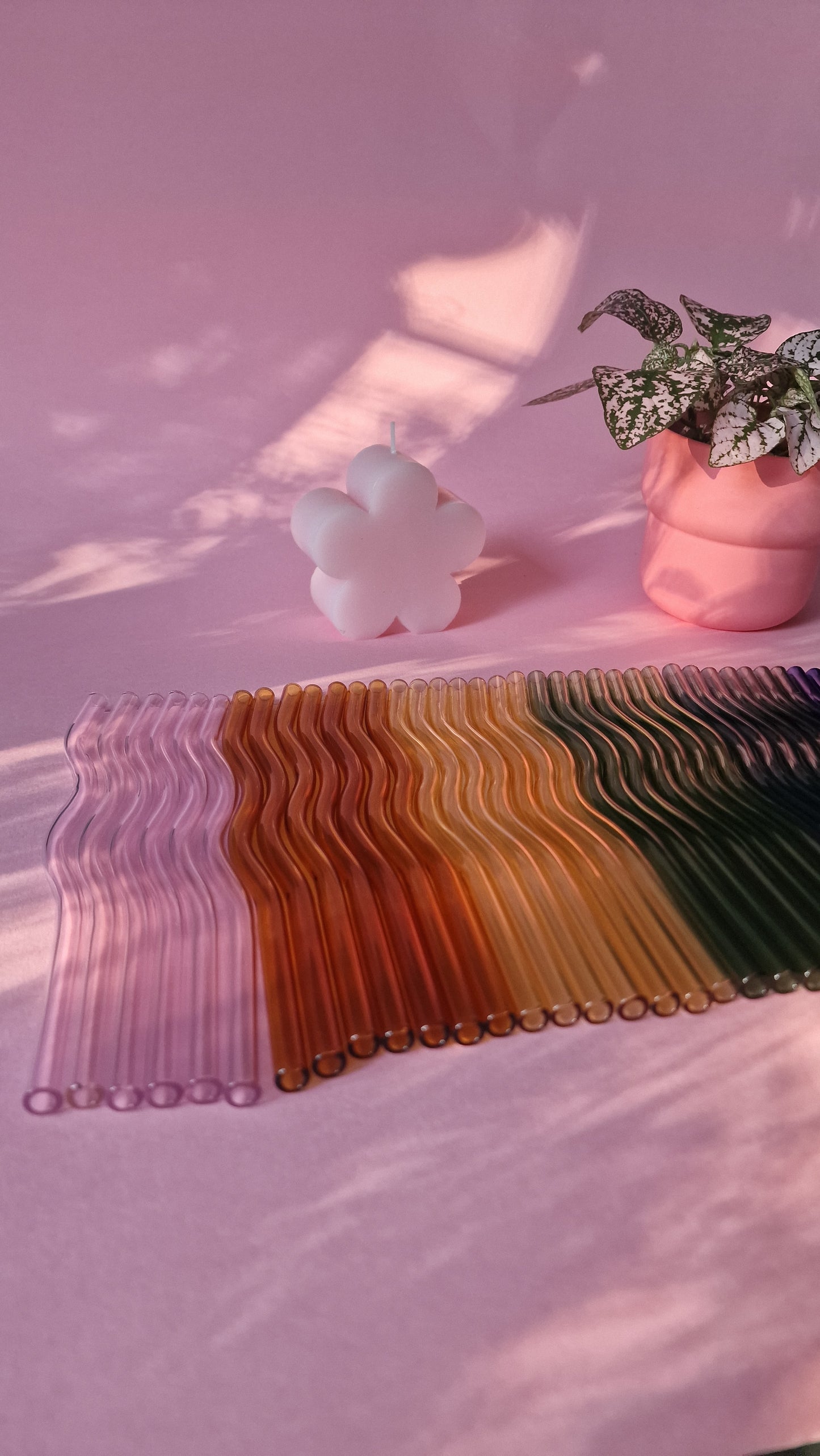 Wavy Coloured Glass Straws | Cute & Trendy Eco Friendly Glass Straws