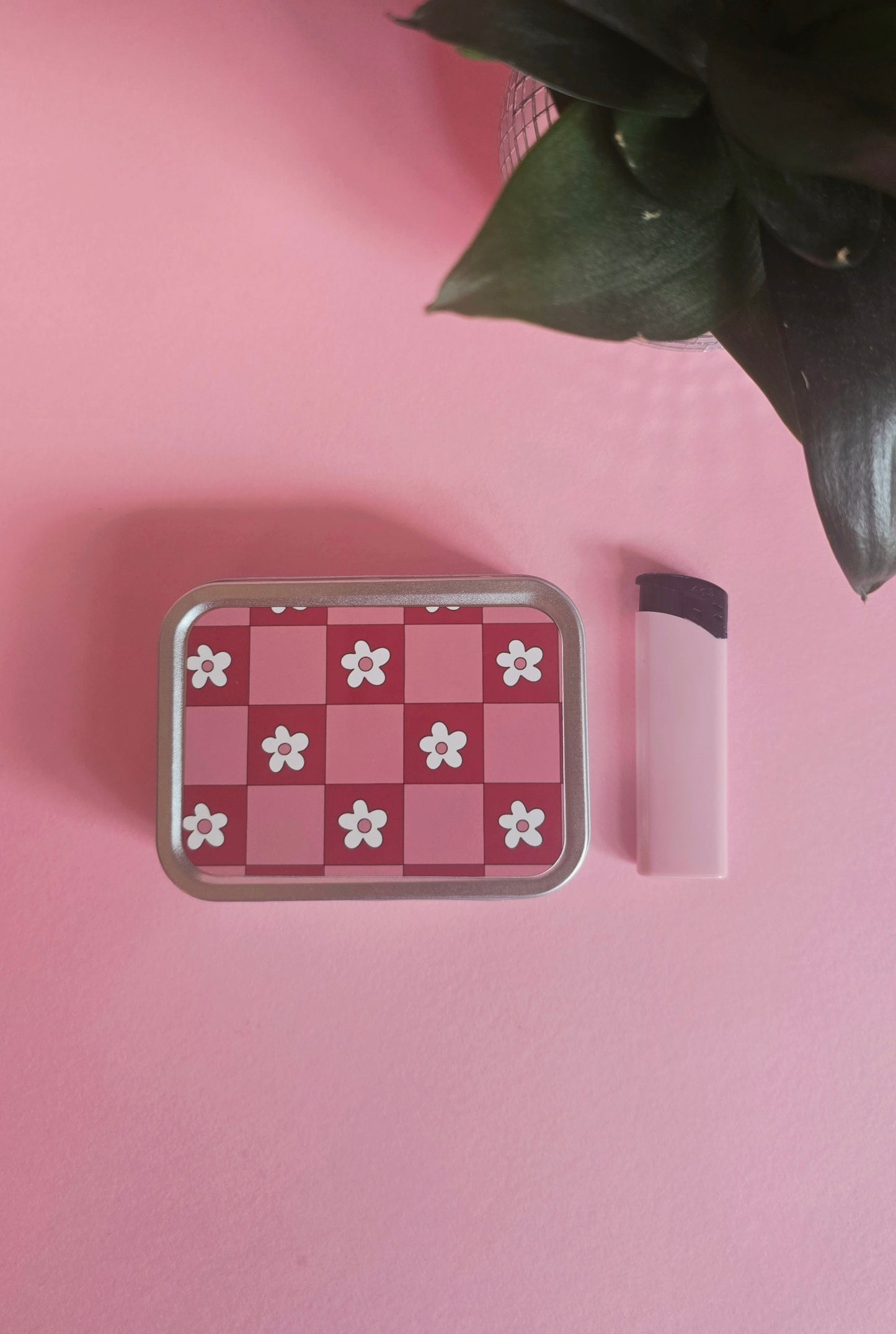 Pink & Red Flowers Rolling Tobacco Tin
