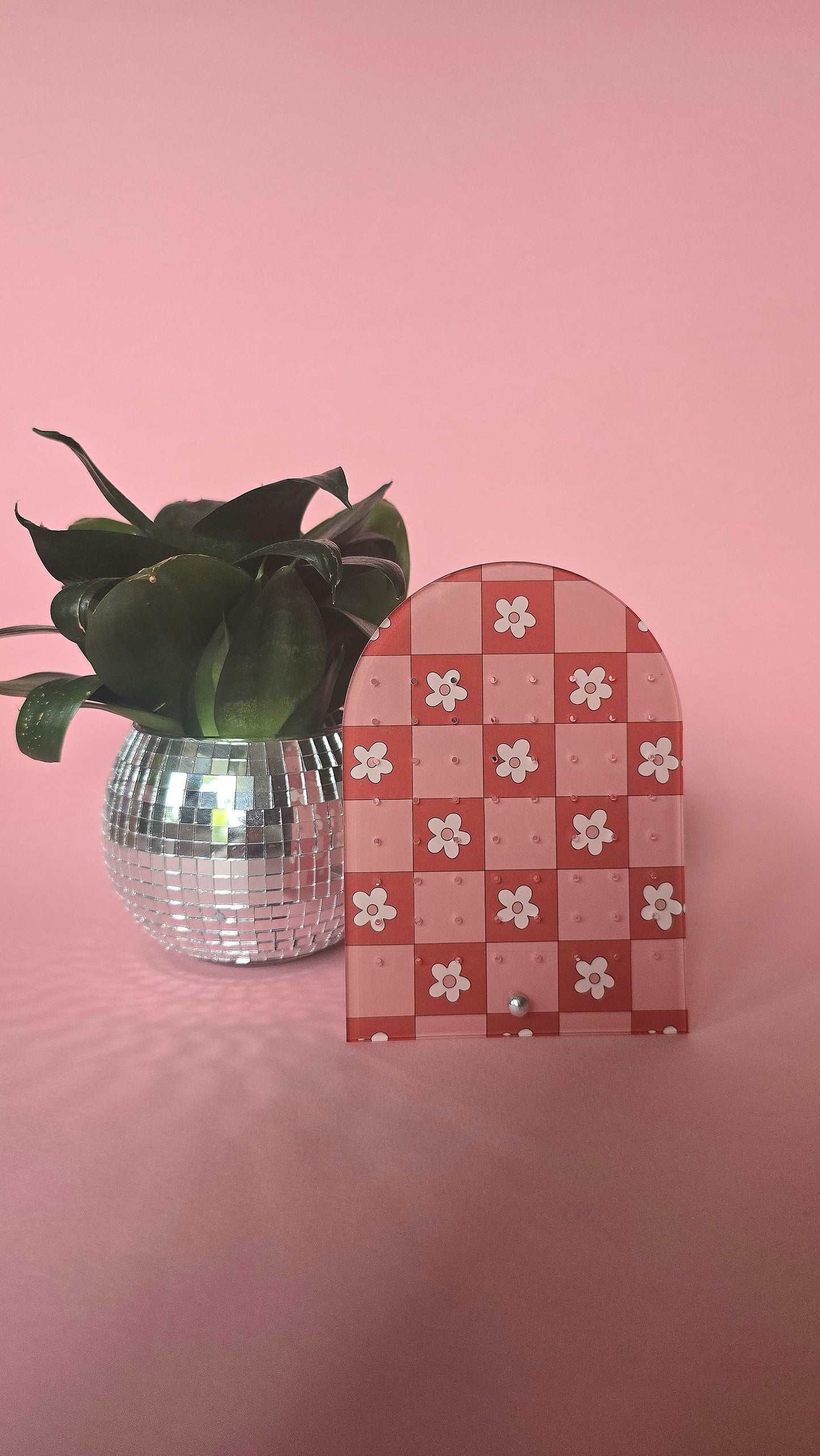 Earring Display Stand | Pink & Red Flowers | Holds 32 Pairs of Earrings | Stud Earring Jewelery Holder